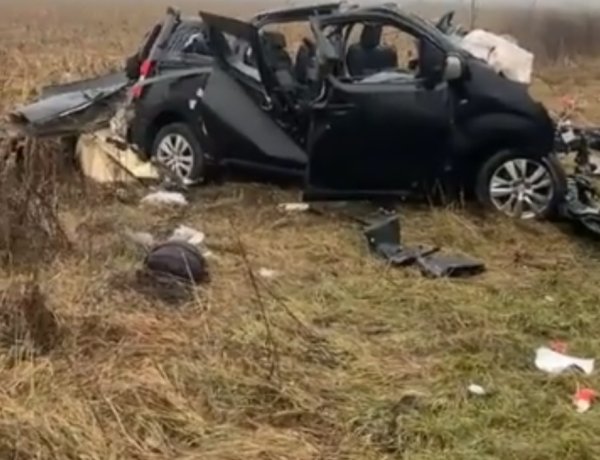 FOTO Carnagiu pe E 70: cel puţin şase persoane decedate, după un accident deosebit de grav