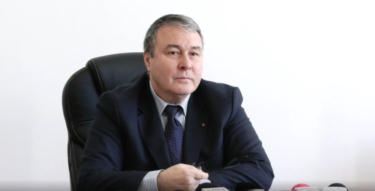 Procurorul criminalist Sadîc Zafer: Tânărul care şi-a omorât mama a înjunghiat-o cu 40 de lovituri de cuţit