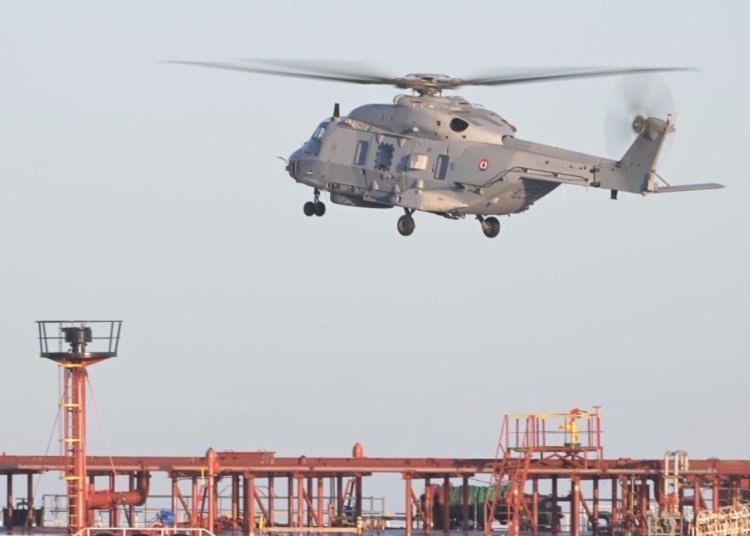 Franța a sechestrat în Mediterana un petrolier din flota din umbră a Rusiei