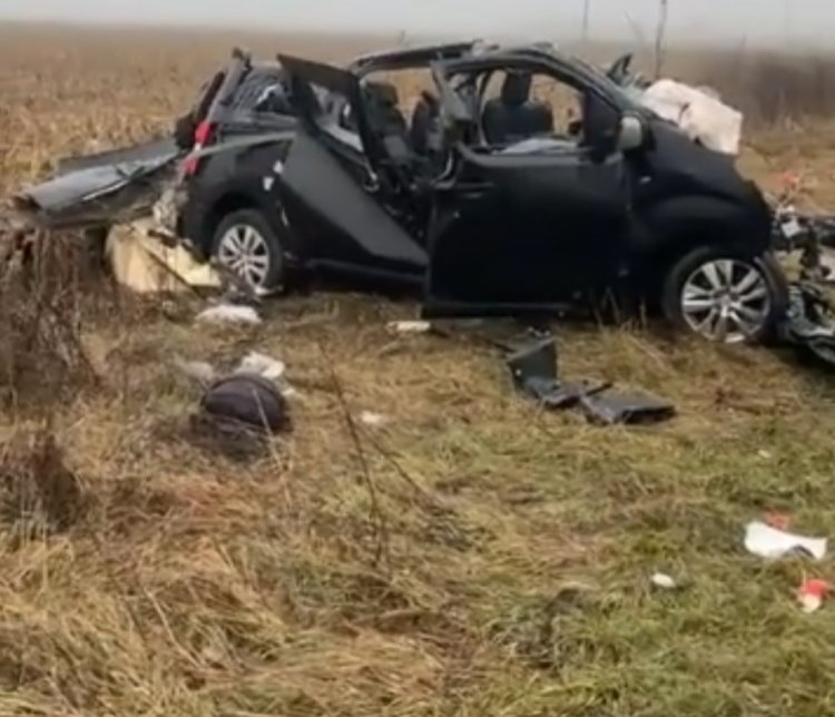 FOTO Carnagiu pe E 70: cel puţin şase persoane decedate, după un accident deosebit de grav
