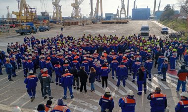 Angajații Șantierului Naval Damen Mangalia continuă acțiunile de protest