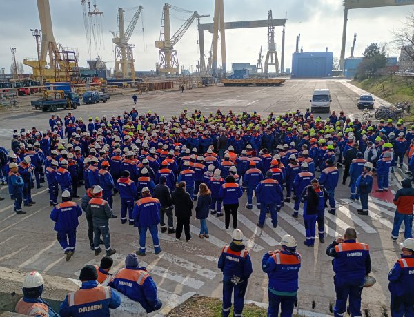 Angajații Șantierului Naval Damen Mangalia continuă acțiunile de protest