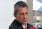 Răzvan Lucescu, în lacrimi pe aeroport: Staţi cât mai mult de vorbă cu părinţii voştri