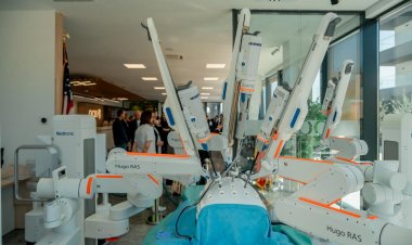 Un robot chirurgical de ultimă generație a ajuns la Ovidius Clinical Hospital