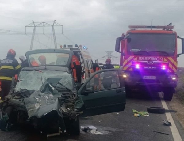 Accident rutier pe DN22, între Săcele şi Gura Dobrogei. Două persoane şi-au pierdut viaţa