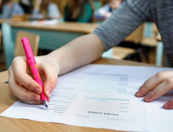 Bacalaureatul se schimbă din 2030: Elevii vor avea mai multe probe și examene scrise noi