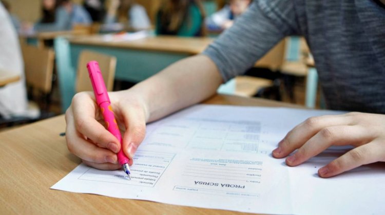 Bacalaureatul se schimbă din 2030: Elevii vor avea mai multe probe și examene scrise noi