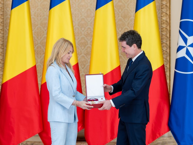 Nadia Comăneci, decorată cu Ordinul Național Steaua României în grad de Mare Cruce