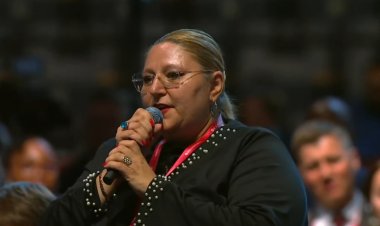 Şoșoacă a vorbit cu Putin, la Sankt Petersburg: Românii nu vă urăsc. Românii vor pace cu Rusia. Nu vrem să ajutăm Ucraina