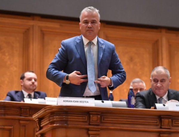 Guvernul Veştea a picat. Veştea: Am conștiința împăcată, mi-am făcut datoria.