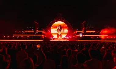 RETROGRADE: ultimul festival din primul sezon NIBIRU, dedicat muzicii și culturii anilor 2000
