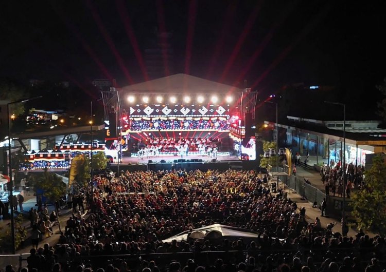 Timp de trei seri, Piațeta Perla din Mamaia devine scena unei adevărate sărbători a folclorului românesc
