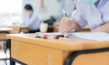 Guvernul a decis câți bani vor primi elevii ce au obținut media 10 la Bacalaureat și la Evaluarea Națională