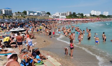 Vara vacanțelor atent calculate: cum își revine turismul românesc?