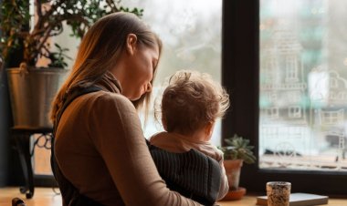 Angajații cu familii monoparentale ar putea primi cel puțin trei zile de concediu în plus