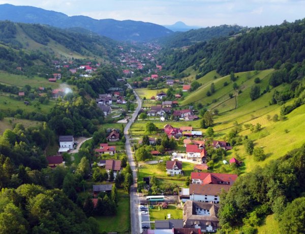 Satul românesc are povești de spus. Pensiunile agroturistice au nevoie și de turiști