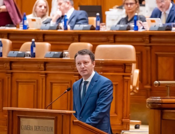 Guvernul Siegfried Mureşan nu a obţinut votul de învestitură al Parlamentului