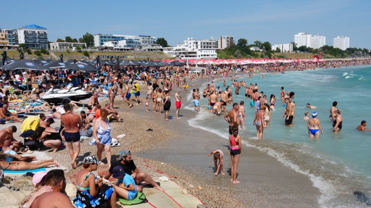 Vara vacanțelor atent calculate: cum își revine turismul românesc?