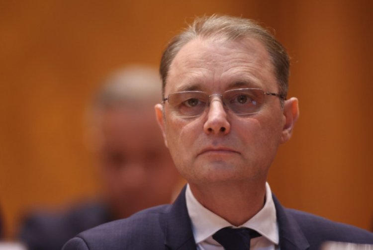 Niculescu: Pensiile vor fi indexate începând cu 2027, cu prudenţă şi în limitele traiectoriei deficitului